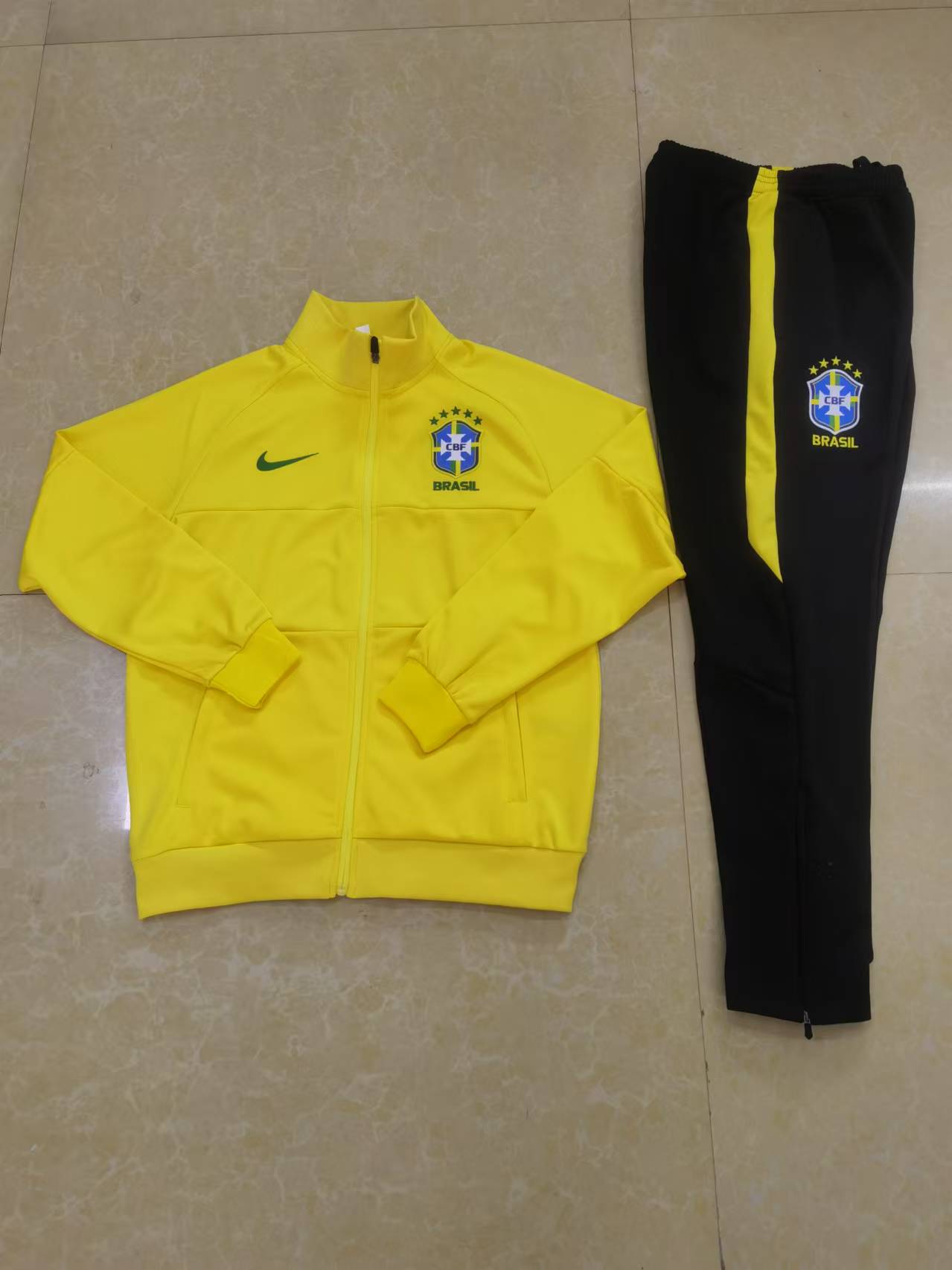 PSG TRACKSUIT 2024/25