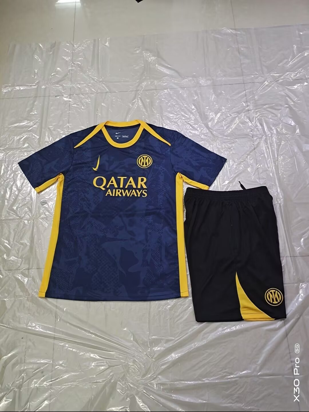INTER TRAINING VEST 2024/25 (copy)