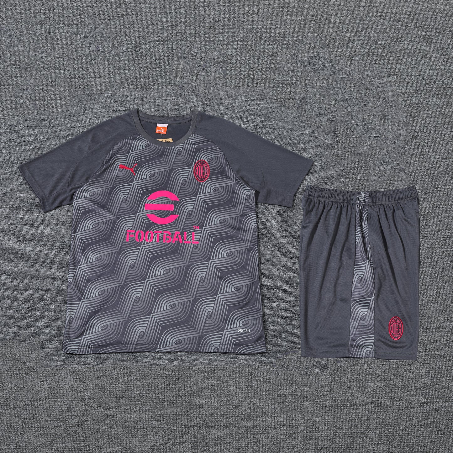 MILAN TRAINING SHIRT 2024/25