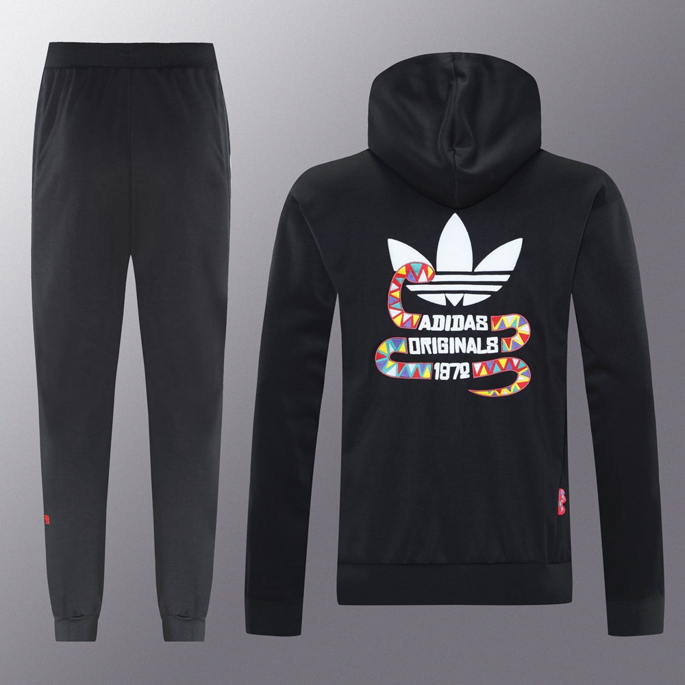NIKE TRACKSUIT