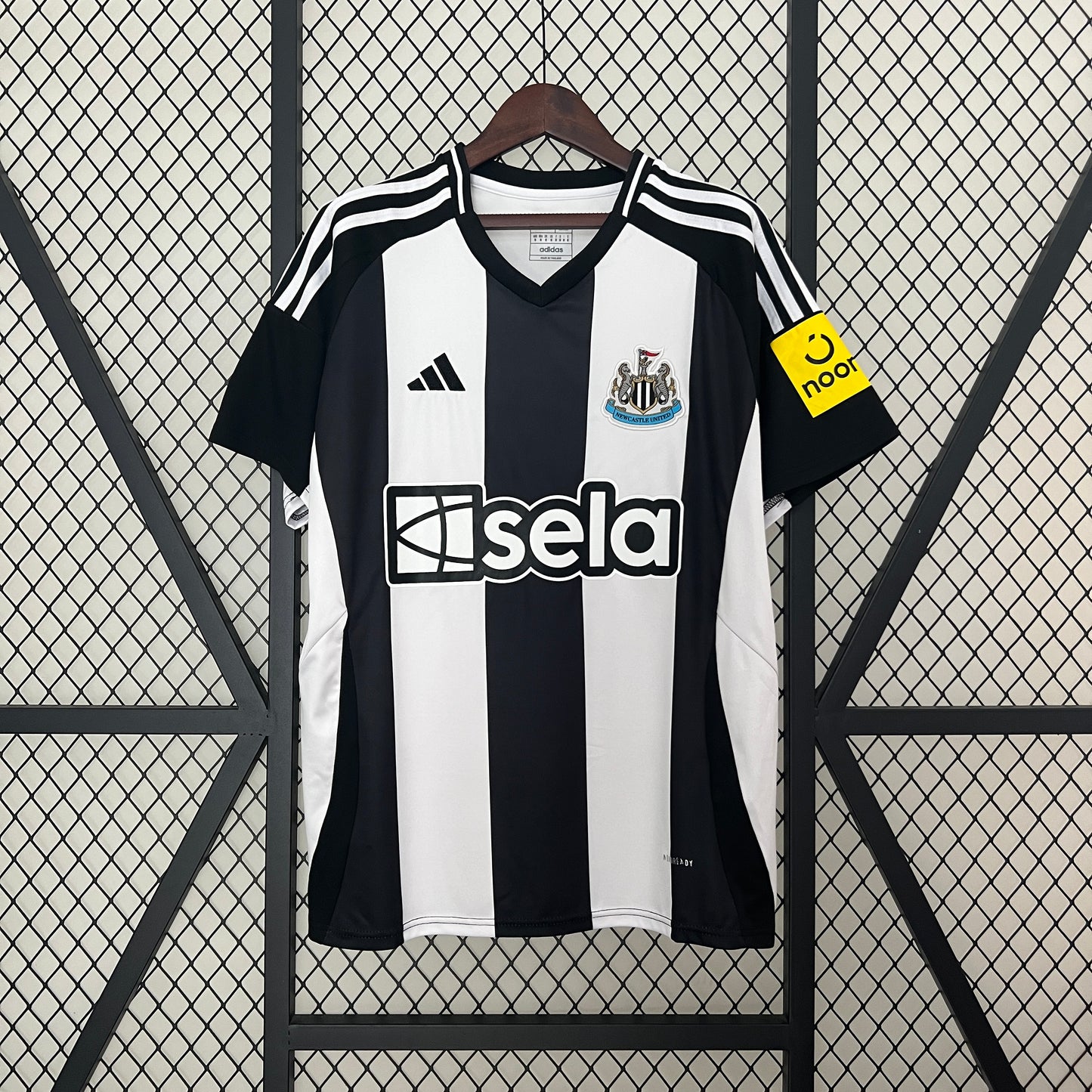 NEWCASTLE HOME SHIRT 2024/25