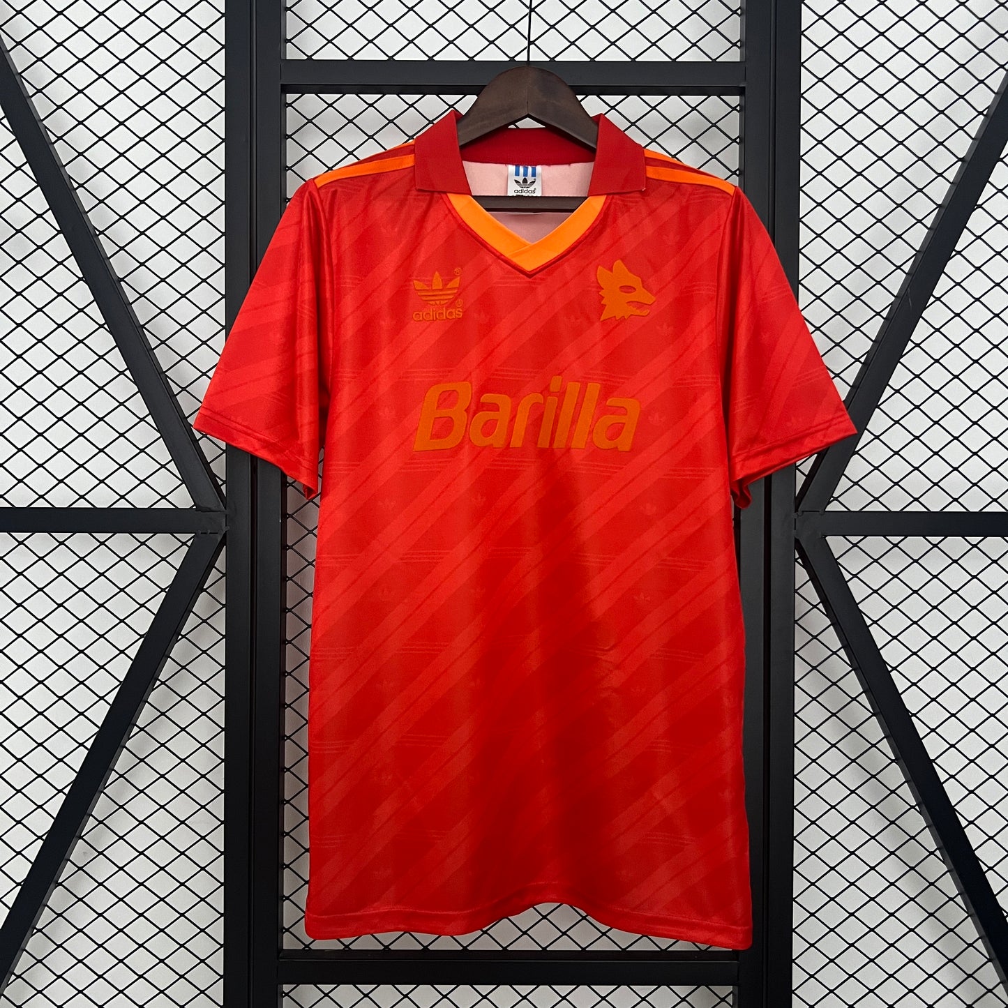 HOLLAND HOME 2002
