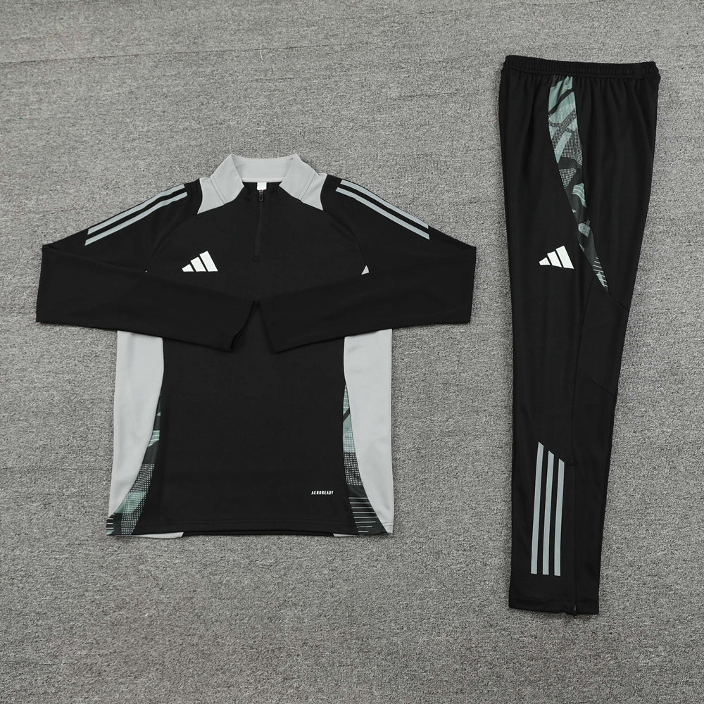 TUTA ADIDAS