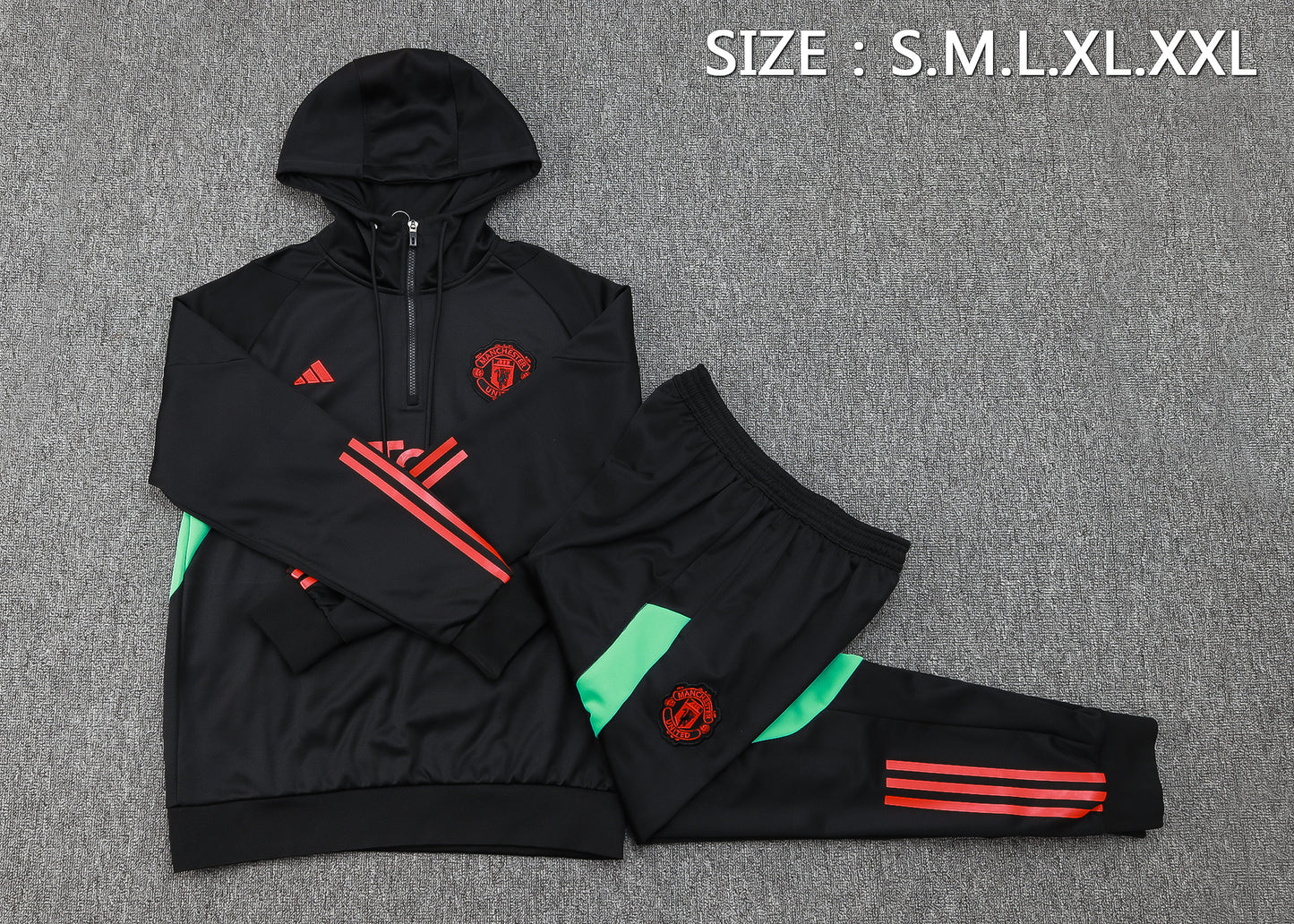 MANCHESTER UNITED TRACKSUIT