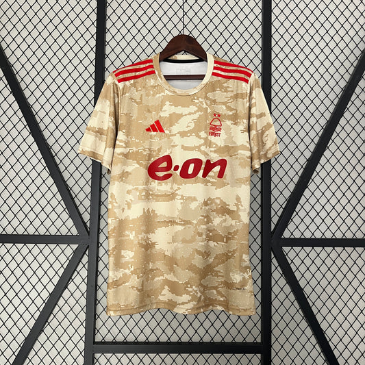 NOTTINGHAM FOREST TRAINING SHIRT