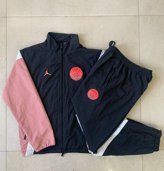BAYERN MUNICH TRACKSUIT 2024/25