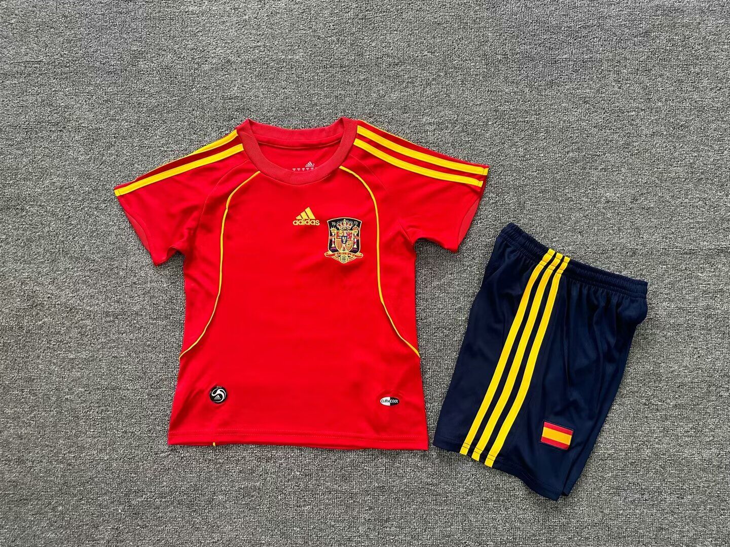 MAGLIA + PANTALONCINO BIMBO SPAGNA 2008