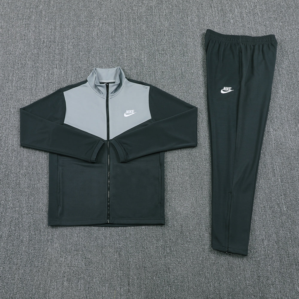 NIKE TRACKSUIT 2024/25