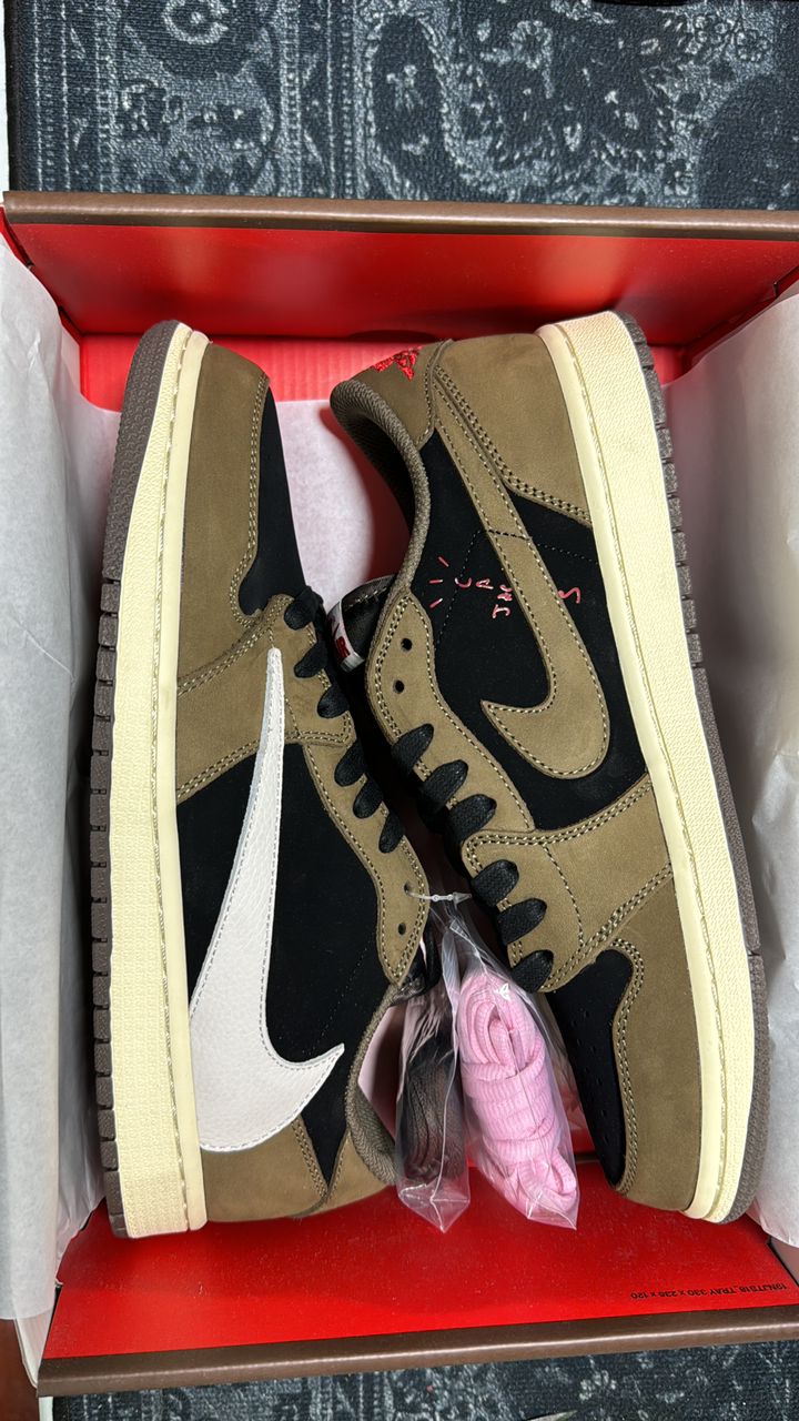JORDAN 1 TRAVIS SCOTT SHOES