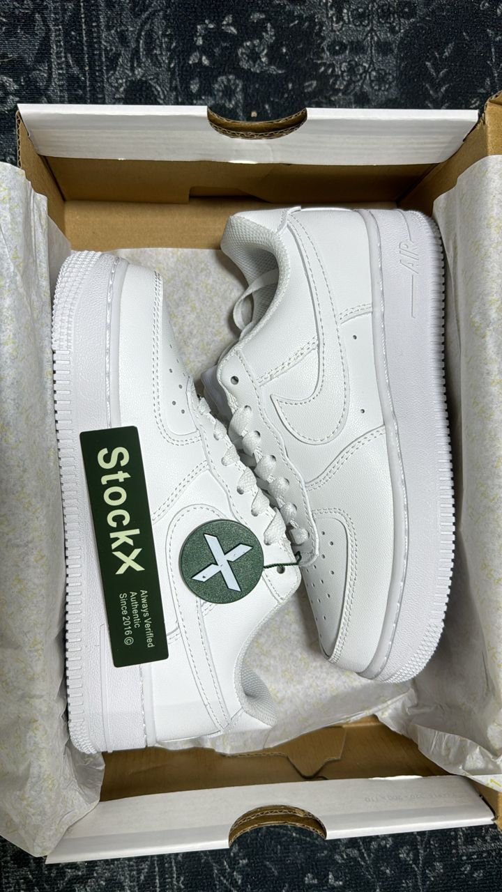 AIR FORCE WHITE SHOES (TOTAL WHITE)