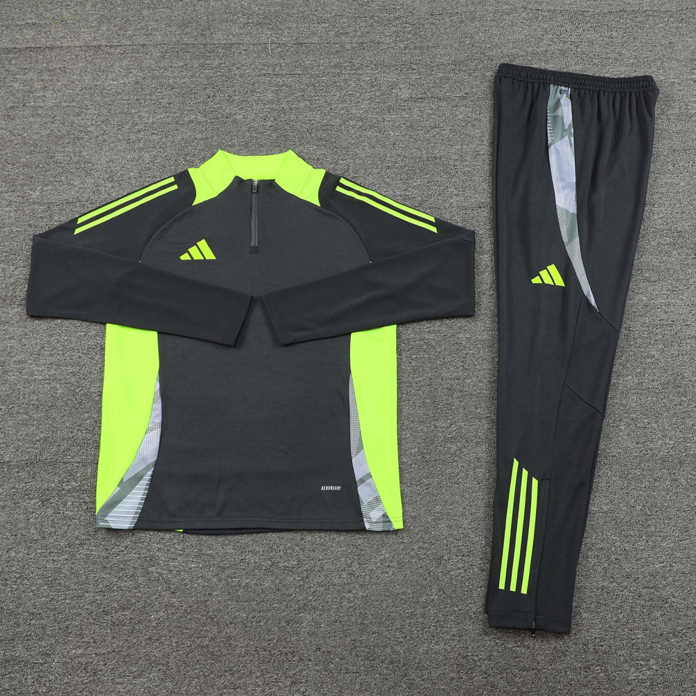 TUTA ADIDAS