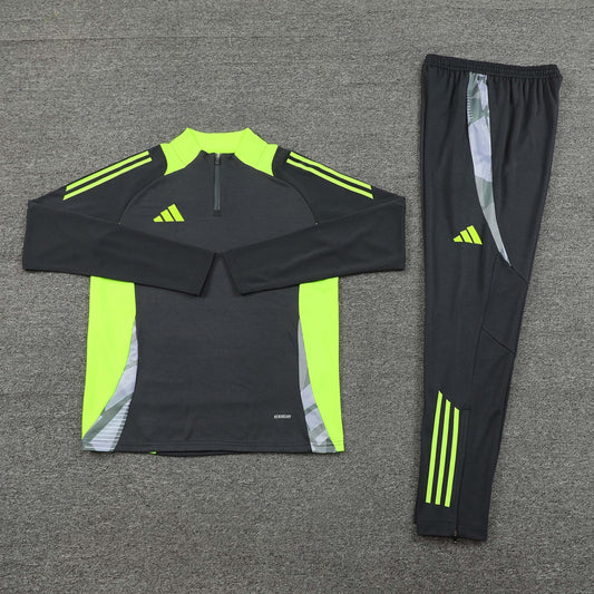 TUTA ADIDAS