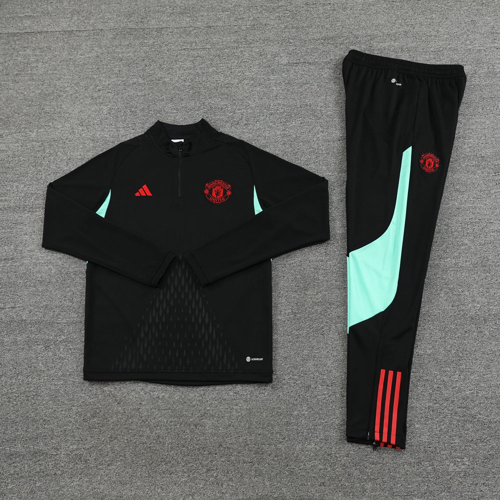 MANCHESTER UNITED TRACKSUIT