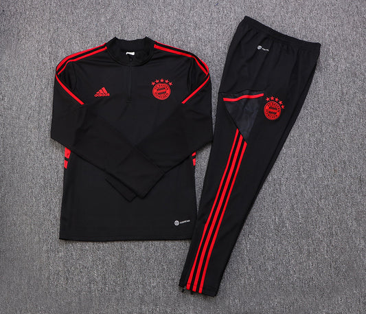 BAYERN TRACKSUIT