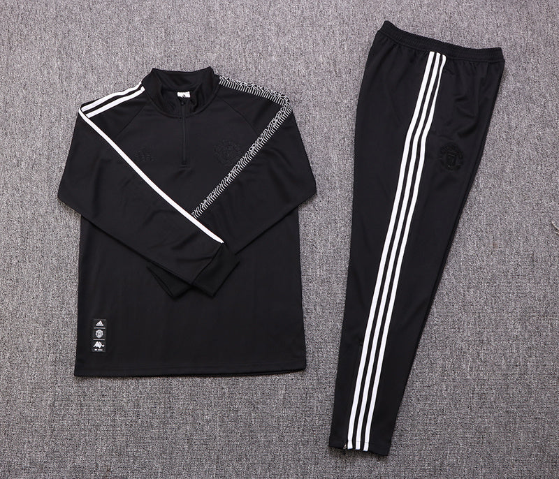 MANCHESTER UNITED TRACKSUIT