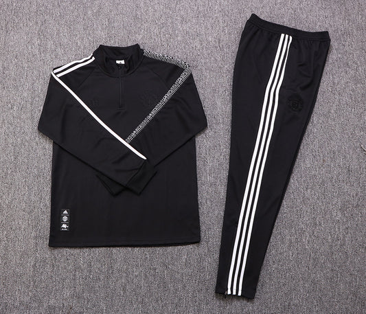 MANCHESTER UNITED TRACKSUIT